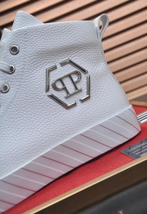 Luxe Touch Bags
- PHP Shoes - 069