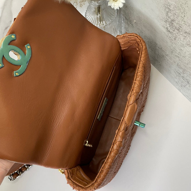 Luxe Touch Bags
- Bags - 3063