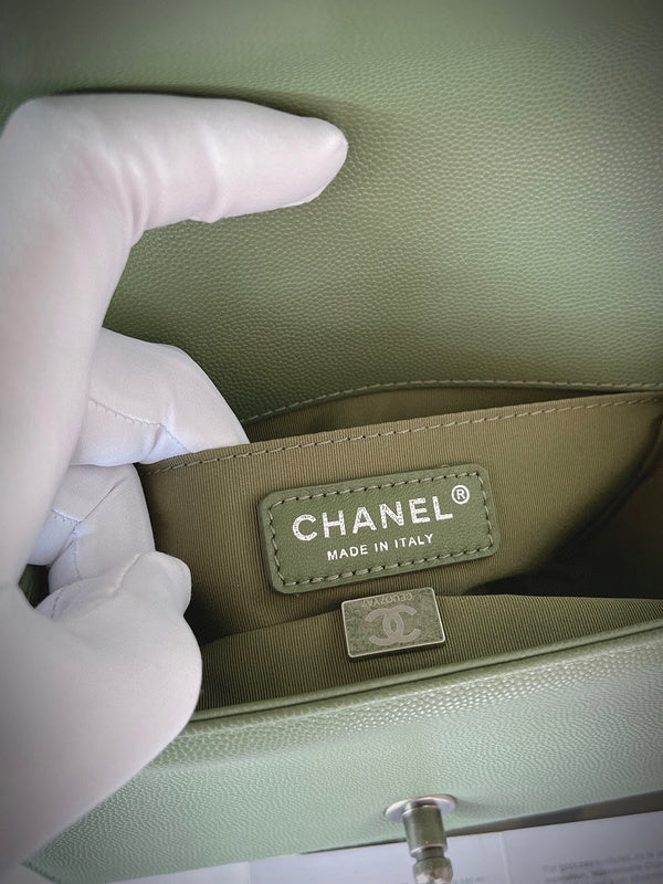 Luxe Touch Bags
- Bags - 3189