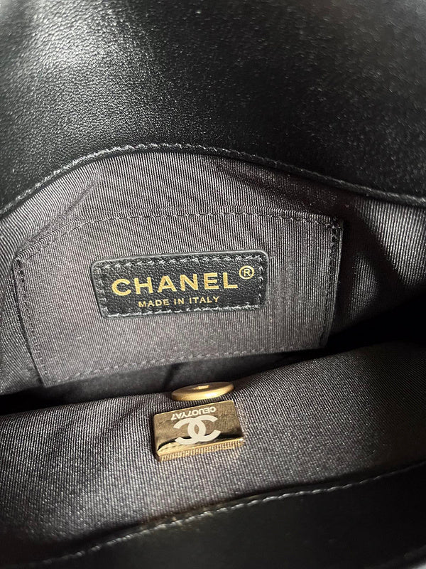 Luxe Touch Bags
- Bags - 3343