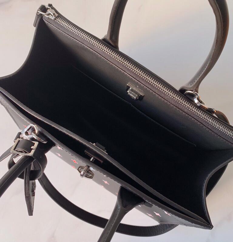 Luxe Touch Bags - 2932