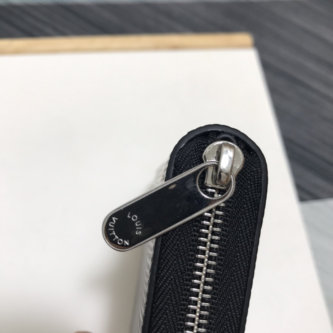Luxe Touch Bags