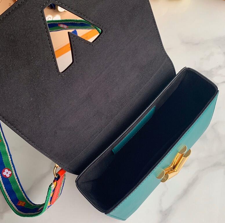 Luxe Touch Bags
- LTB Bags - 3076
