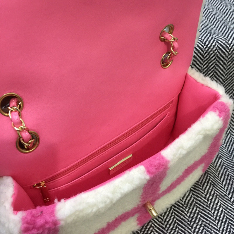 Luxe Touch Bags
- Bags - 3495