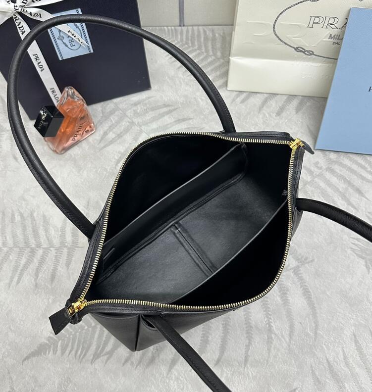 Luxe Touch Bags
- PD Bags - 001