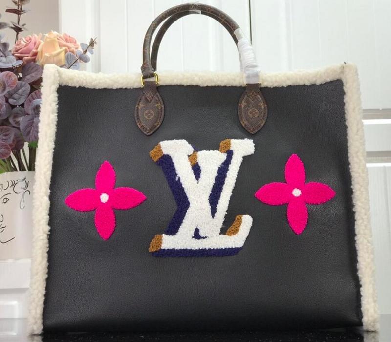 Luxe Touch Bags - 2739