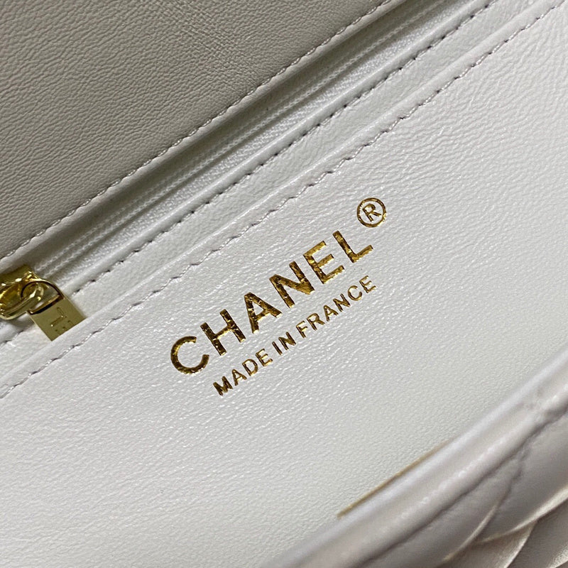 Luxe Touch Bags
- Bags - 3337