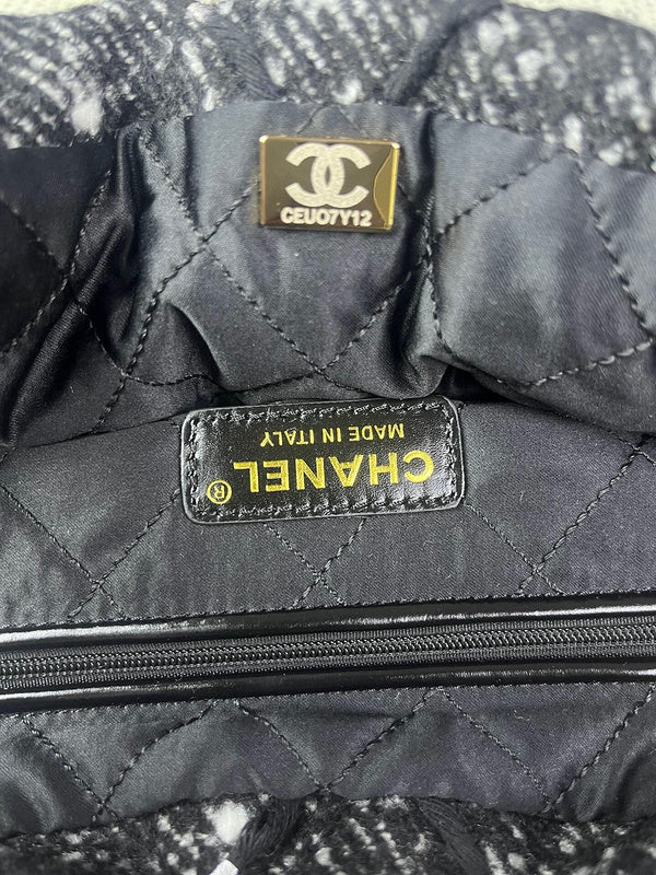 Luxe Touch Bags
- Bags - 2774