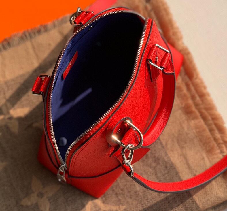 Luxe Touch Bags
- LTB Bags - 2995