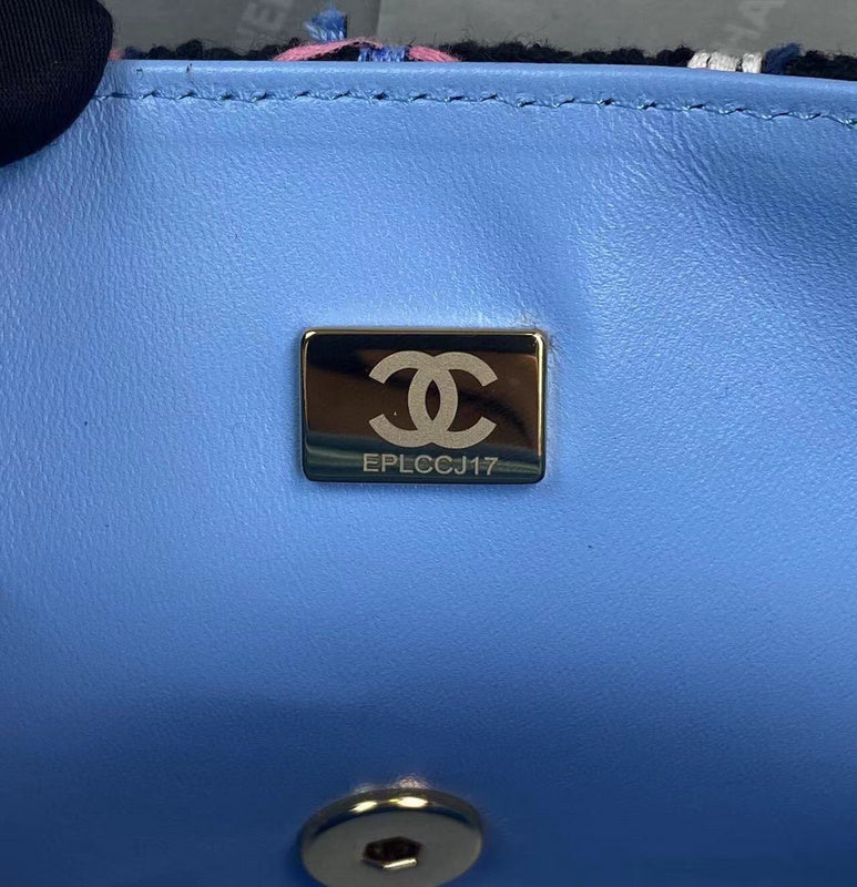 Luxe Touch Bags
- Bags - 3209
