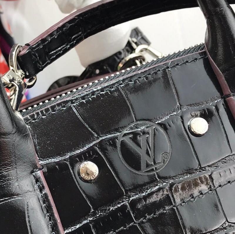 Luxe Touch Bags - 2678