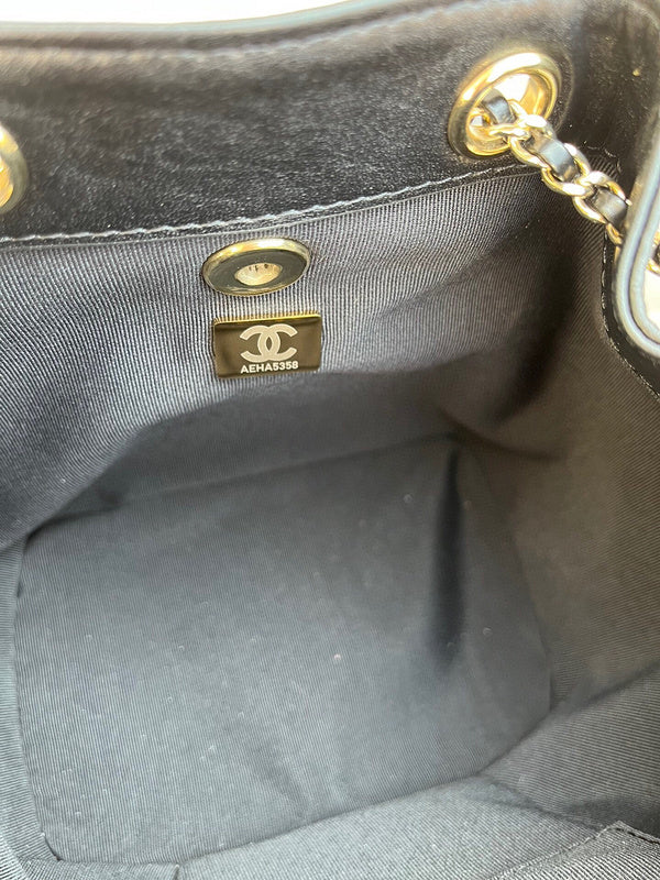 Luxe Touch Bags
- Bags - 3422