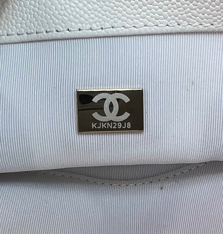 Luxe Touch Bags
- Bags - 2819