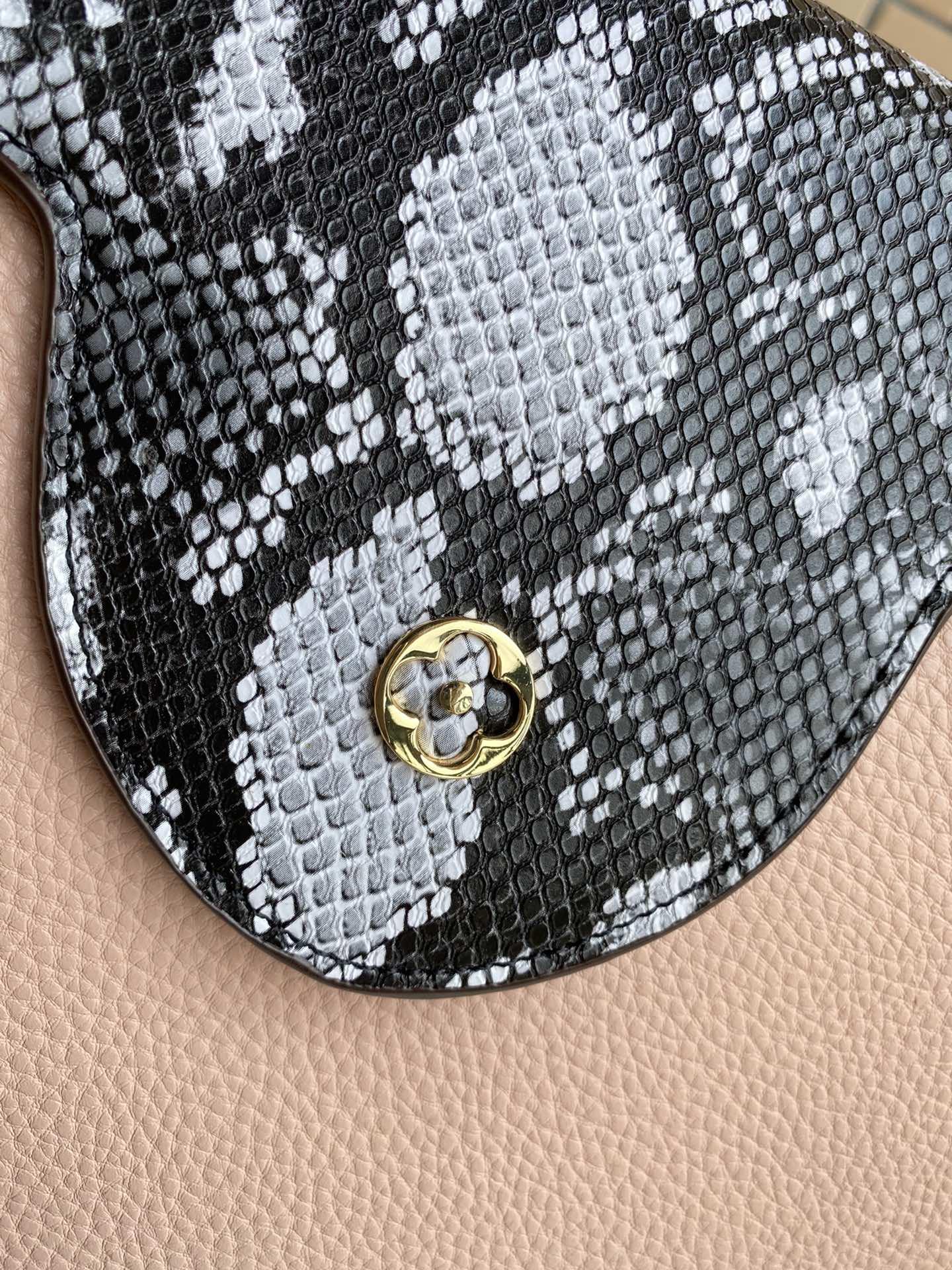 Luxe Touch Bags
