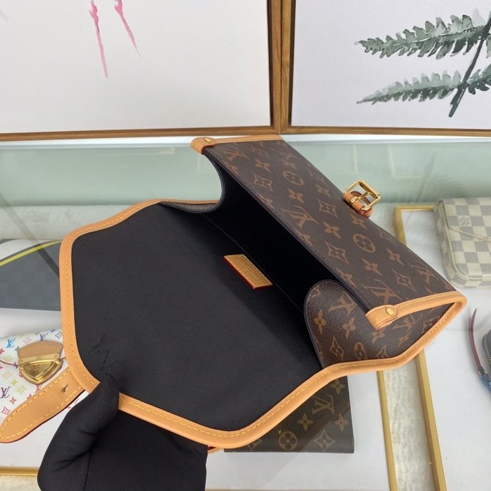 Luxe Touch Bags