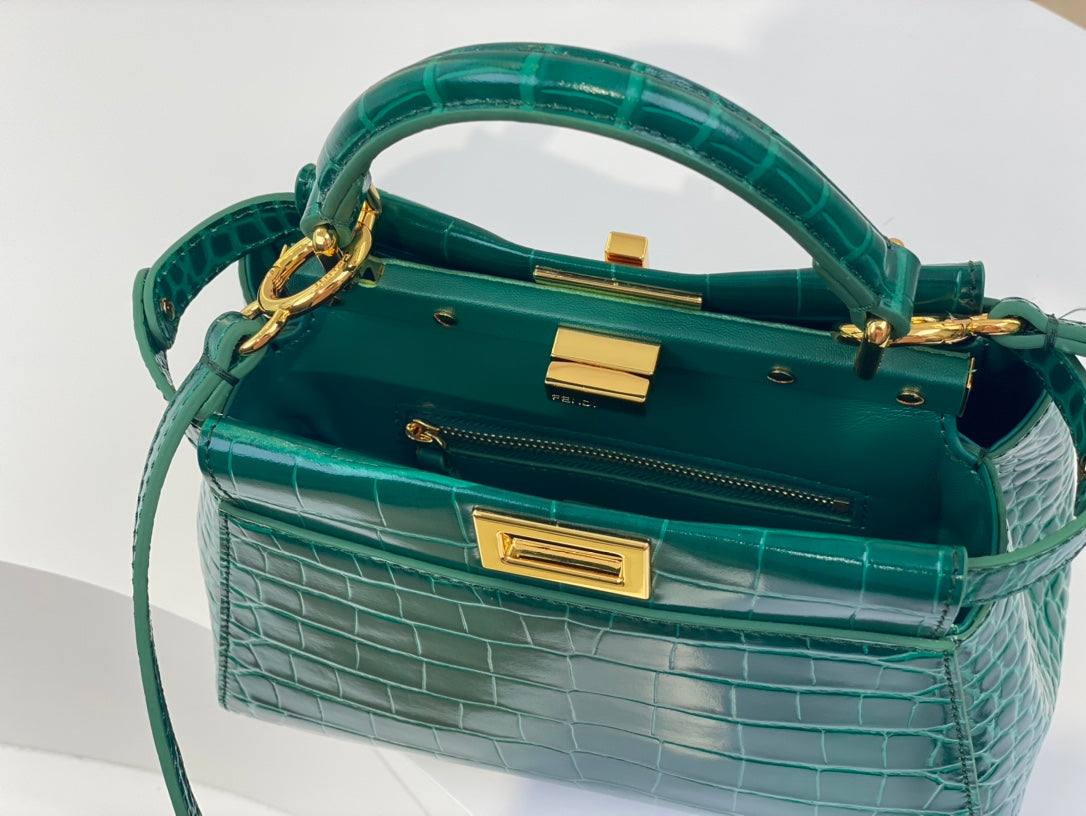 Luxe Touch - Bag - FED - 197