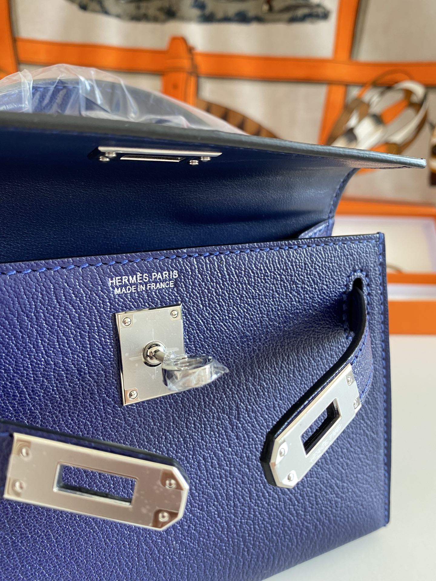 Luxe Touch- Fashion New Arrival Bag - HMS - 053