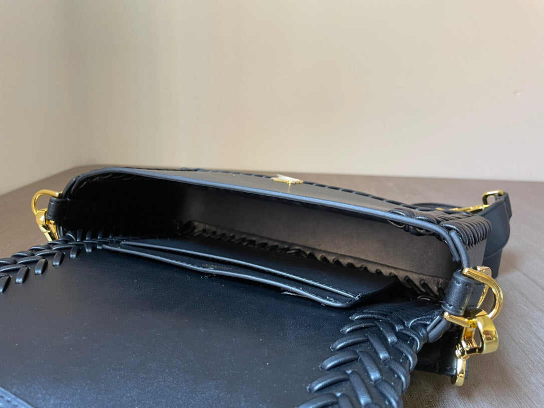 Luxe Touch - Bag - FED - 131