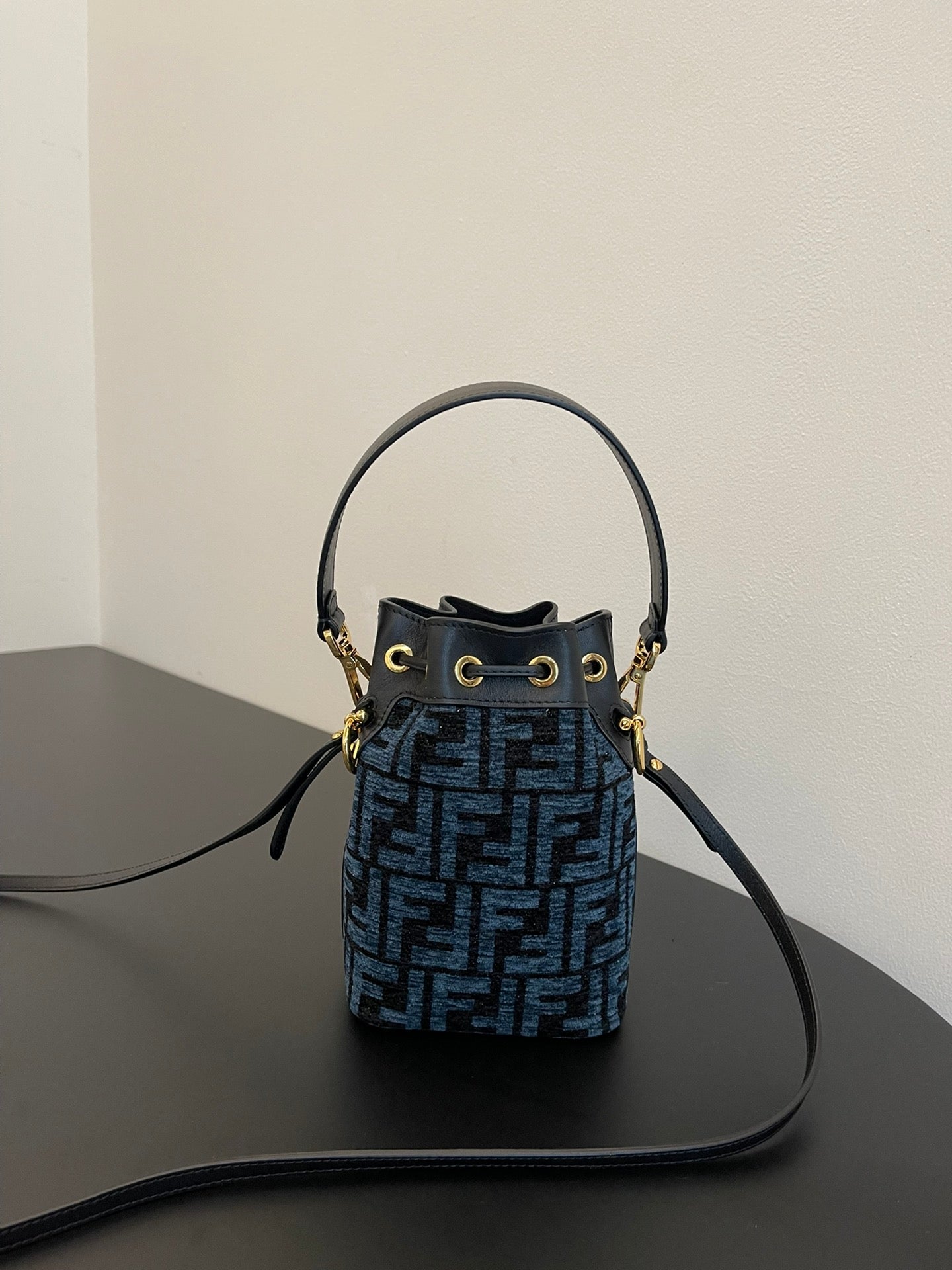 Luxe Touch Bags - Bag - FED - 115