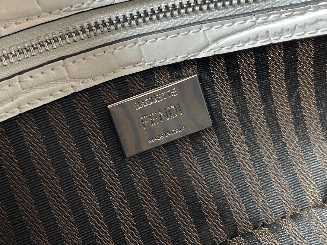 Luxe Touch - Bag - FED - 038