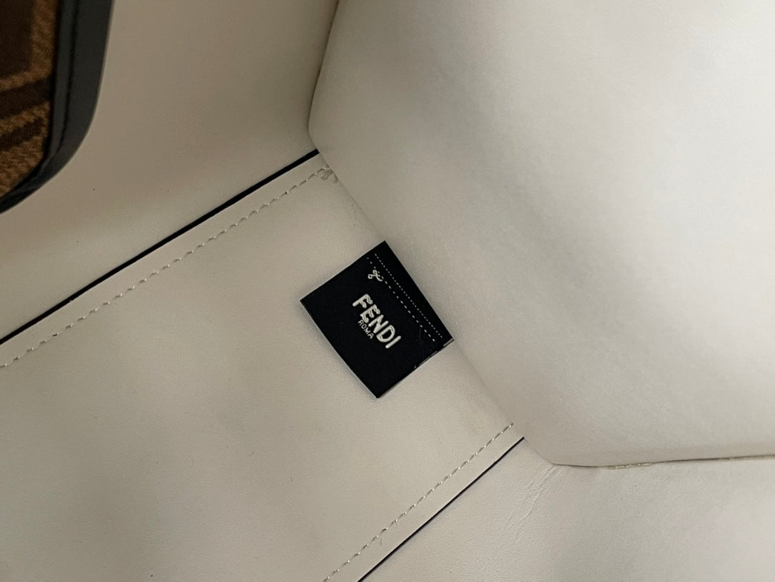 Luxe Touch - Bag - FED - 006