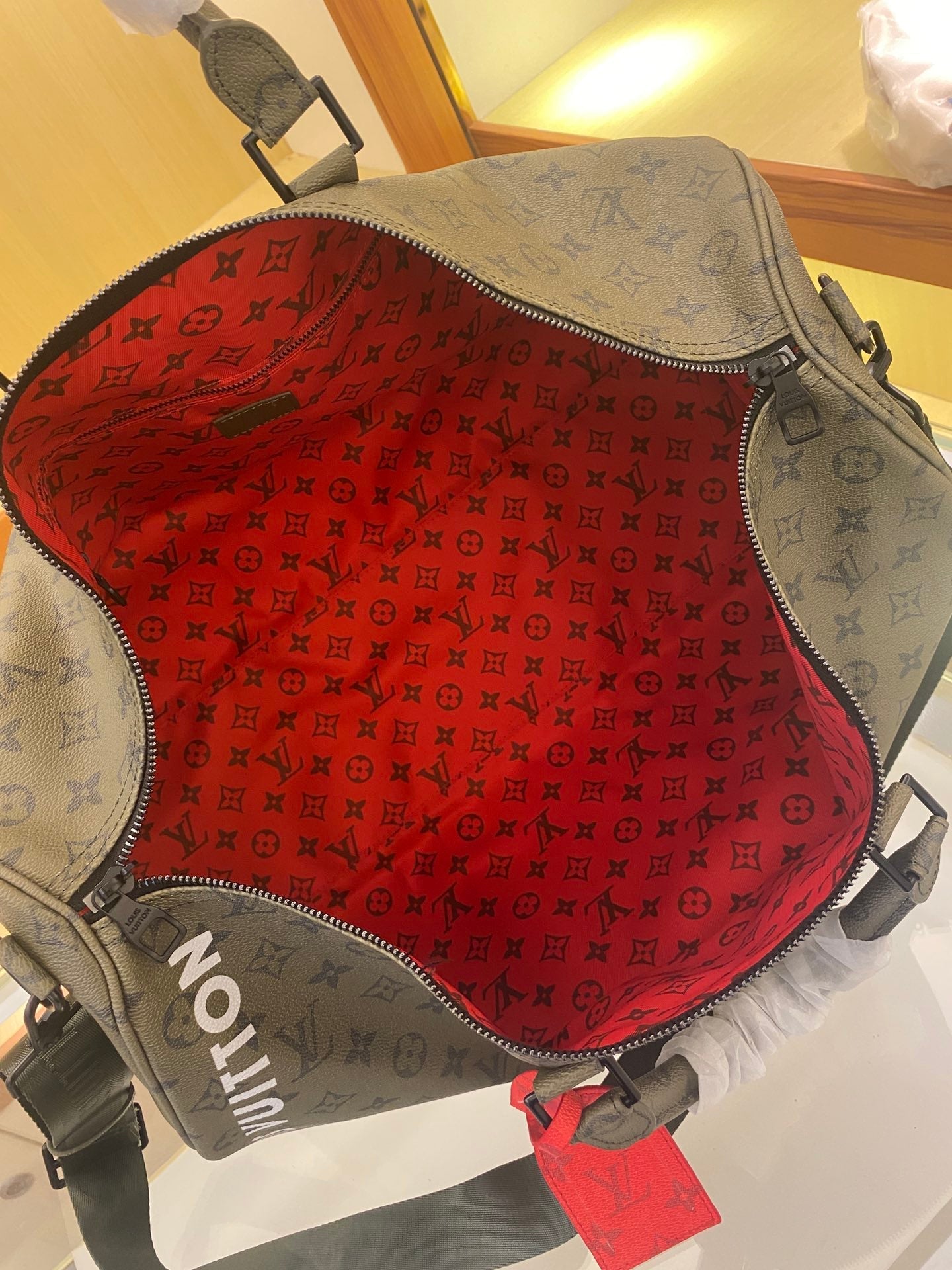 Elite Carryalls