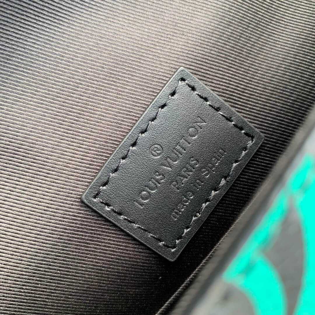 M21394 STEAMER WEARABLE WALLET Sac Plat 35CM green