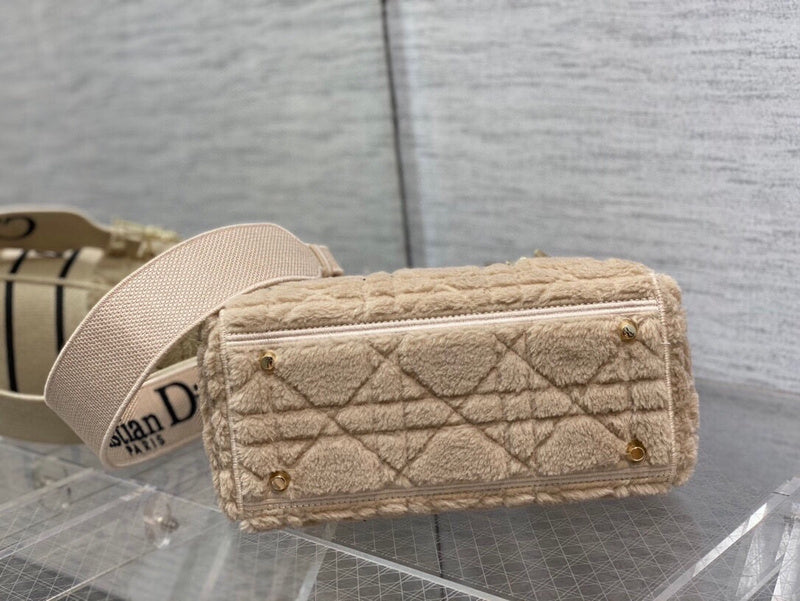 LTB - Luxe Touch Bags - 1939