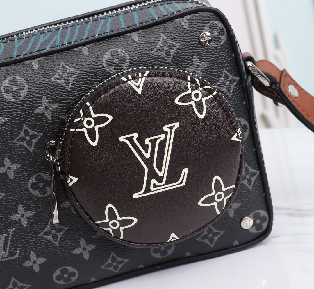 Luxe Touch Bags