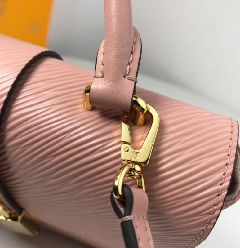 Luxe Touch Bags -   2189