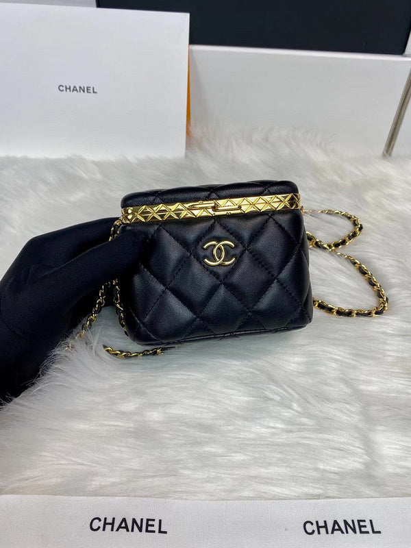 Luxe Touch Bags 

 -  Bags - 3121