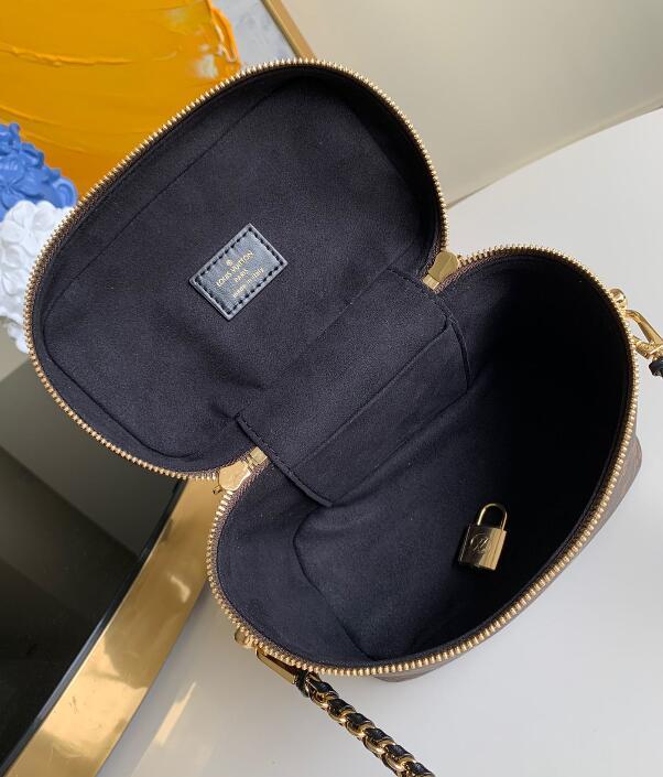 Luxe Touch Bags -   2552