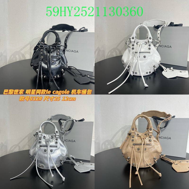 Luxe Touch Fashion - BGA Bags - 1944