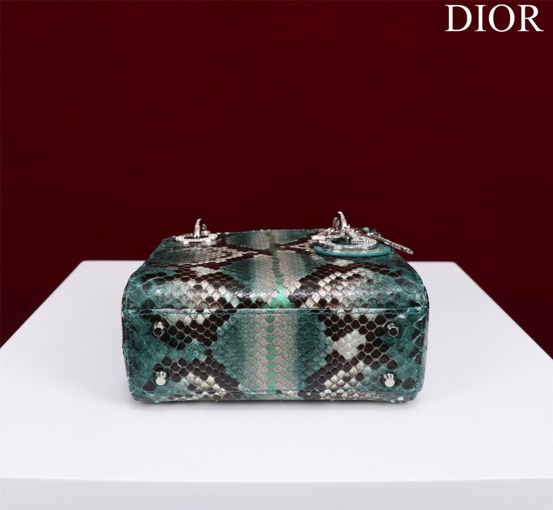 LTB - Luxe Touch Bags - 1685