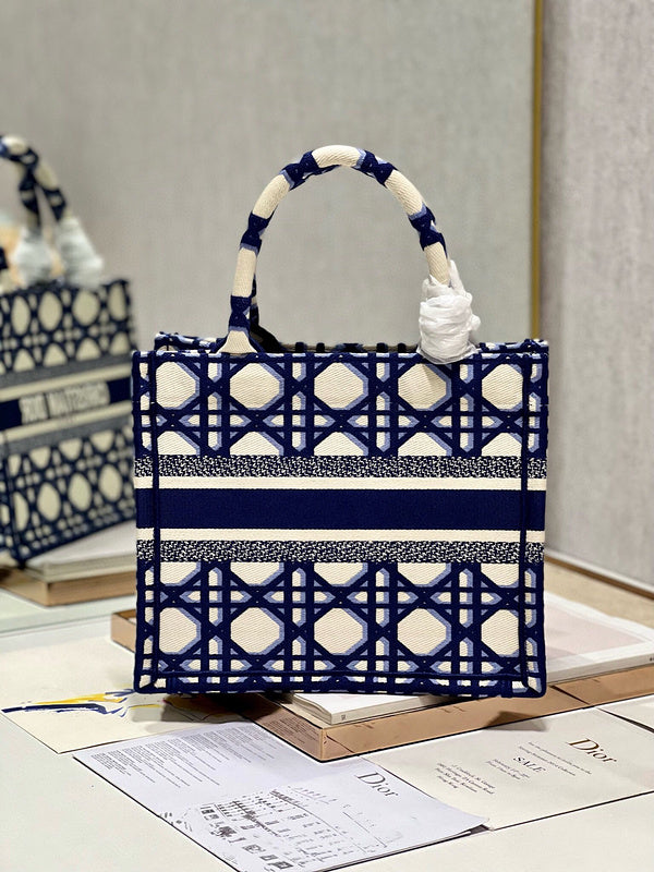 LTB - Luxe Touch Bags - 136
