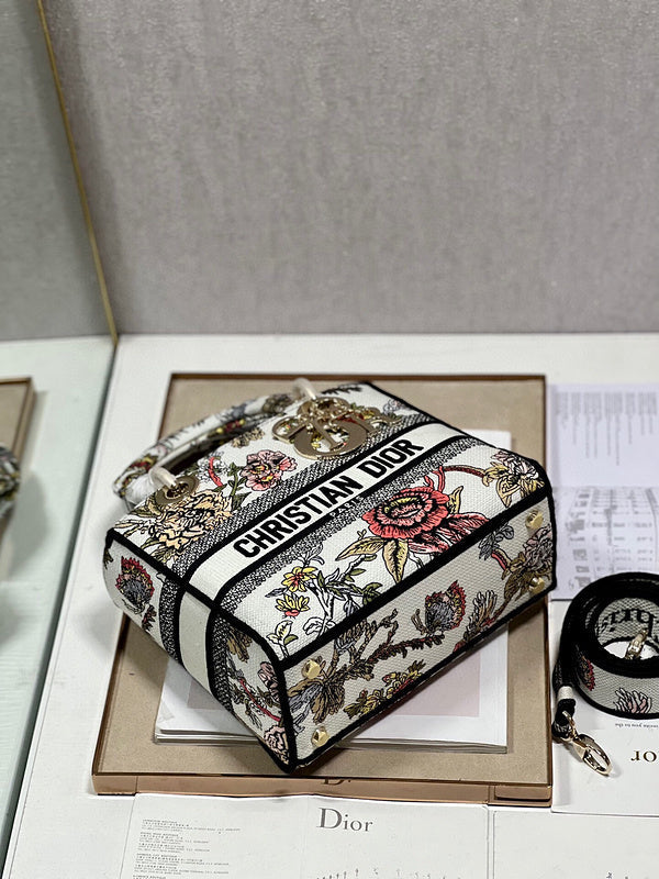 LTB - Luxe Touch Bags - 078