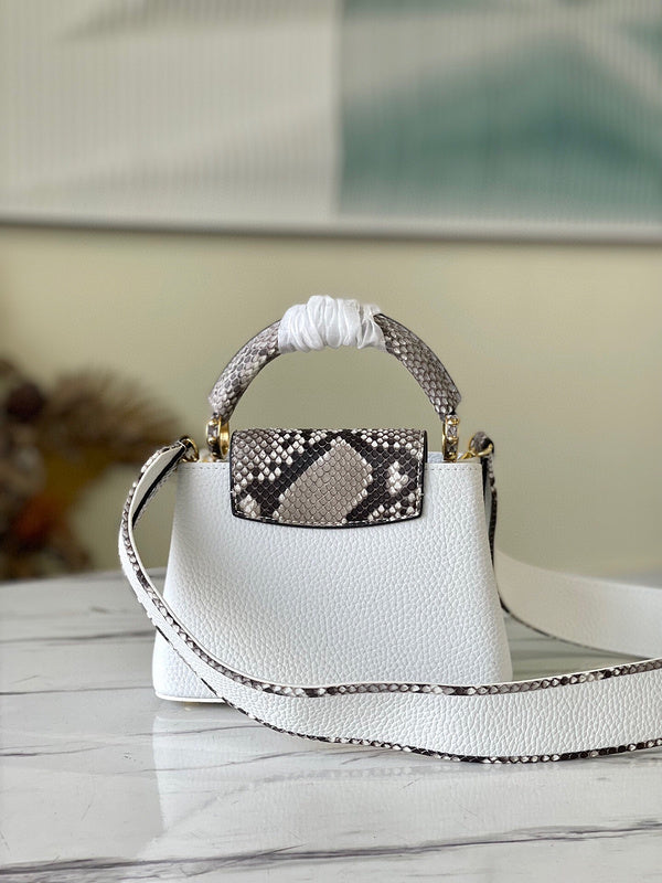 Fashion Luxe Touch bags - 5558