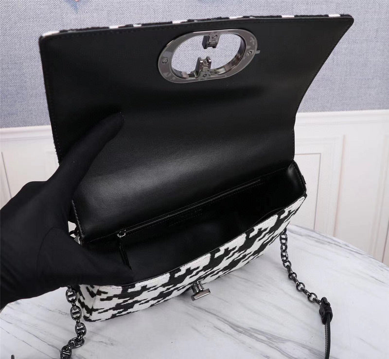 LTB - Luxe Touch Bags - 1797