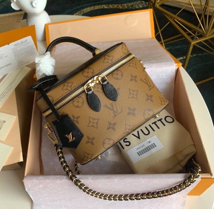 Luxe Touch Bags -   2557
