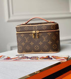Luxe Touch Bags -   3066