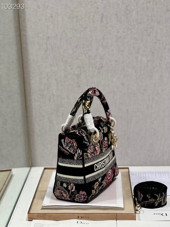 LTB - Luxe Touch Bags - 065