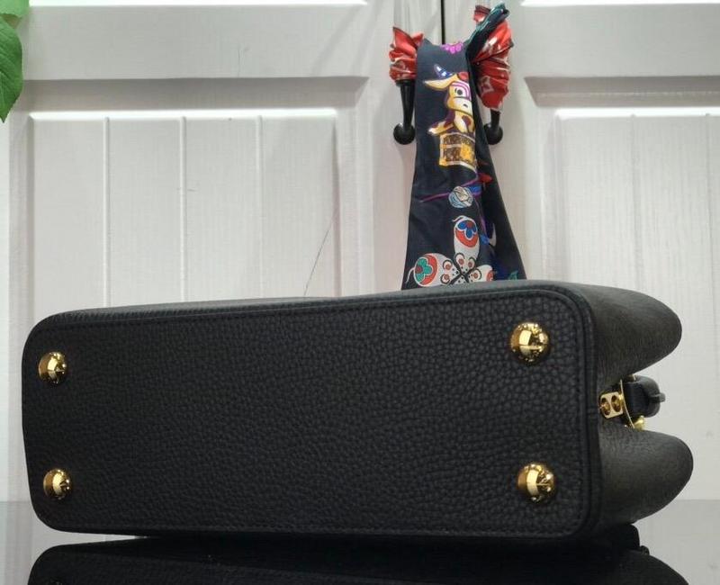 Luxe Touch Bags -   2719