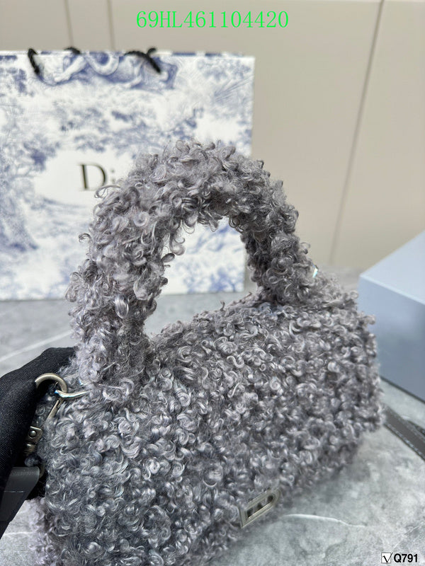 Luxe Touch Fashion - BGA Bags - 2008