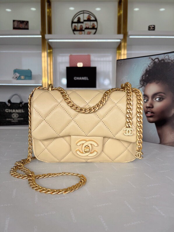 Luxe Touch Bags 

 -  Bags - 3231