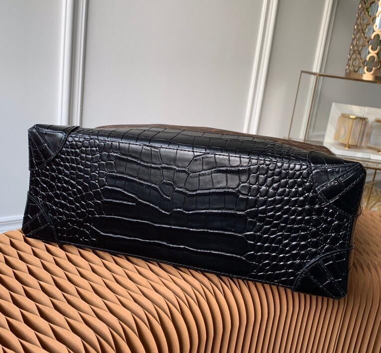 Luxe Touch Bags -   3032