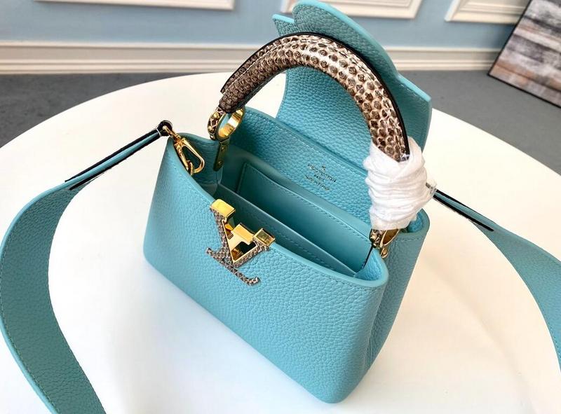 Luxe Touch Bags -   2573
