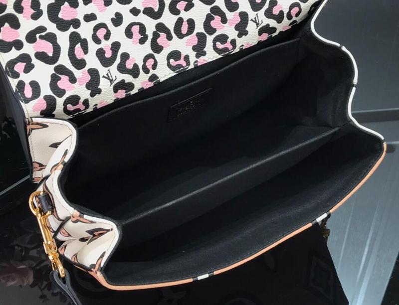 Luxe Touch Bags -   2339