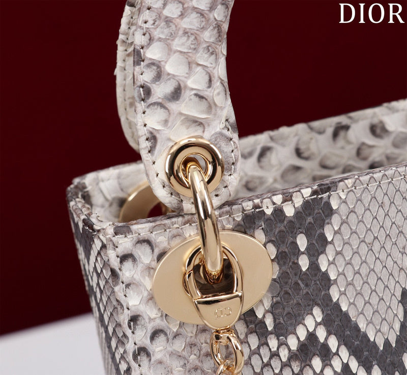 LTB - Luxe Touch Bags - 111