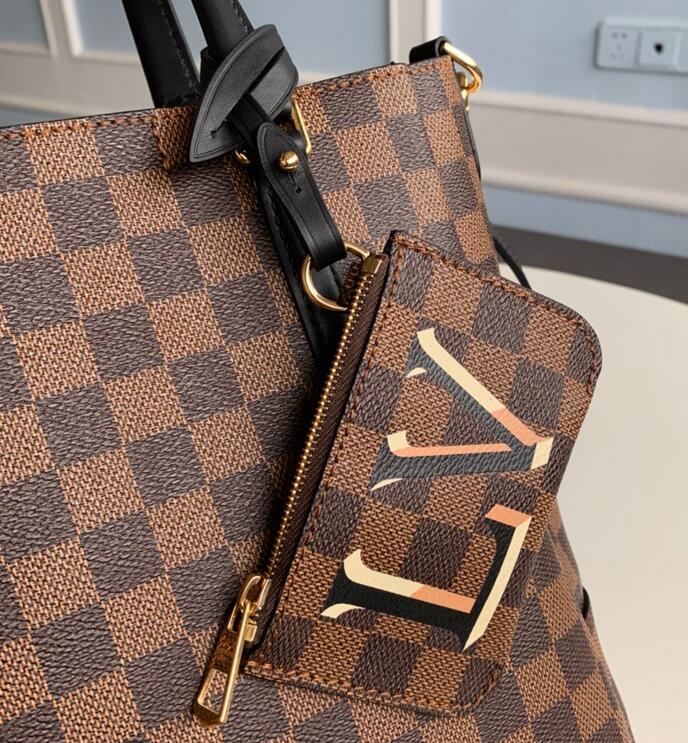 Luxe Touch Bags -   3093