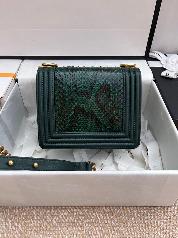 Luxe Touch Bags 

 -  Bags - 3401